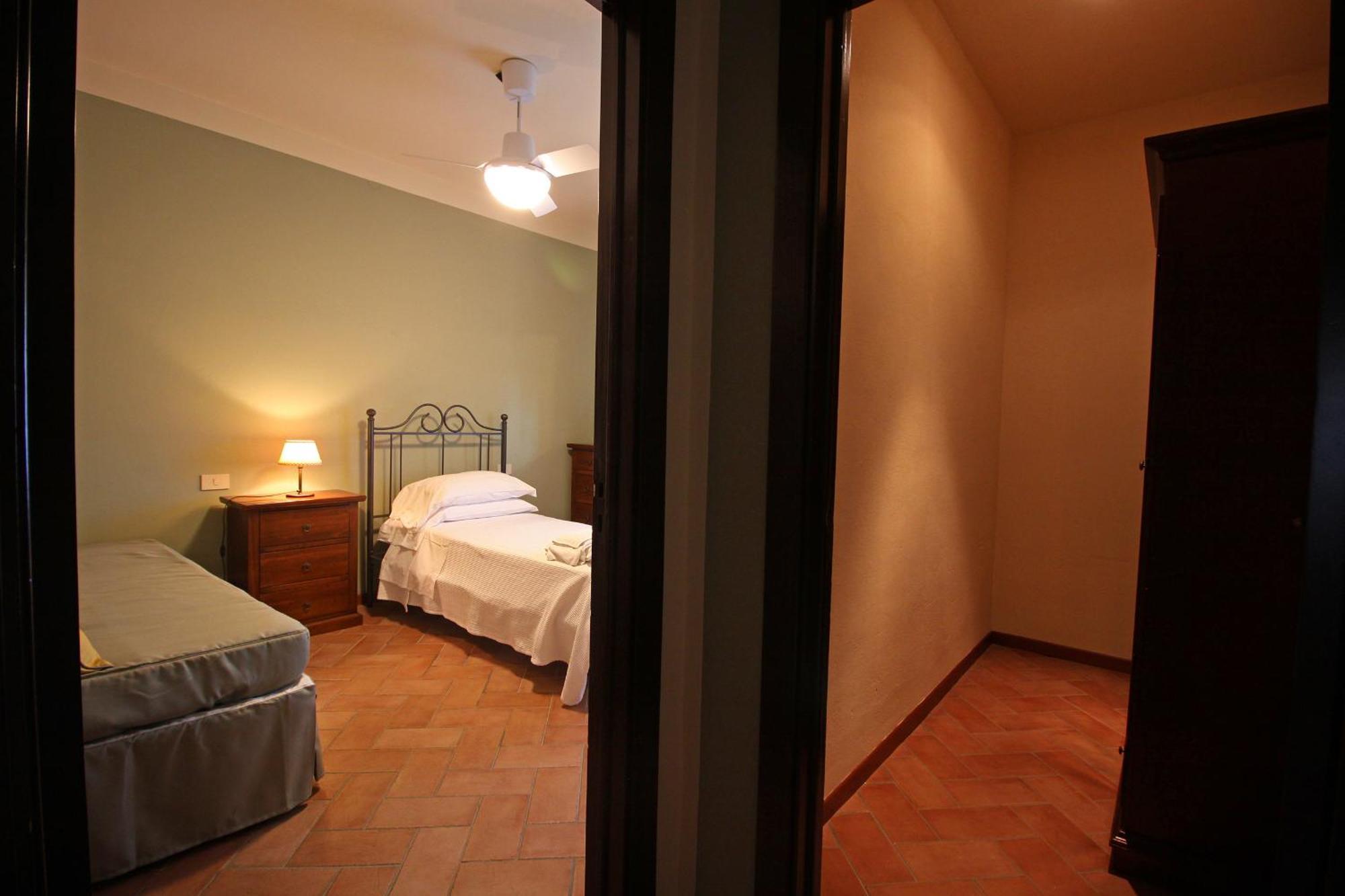 Agriturismo Casale Dello Sparviero 카스텔리나인키안티 객실 사진