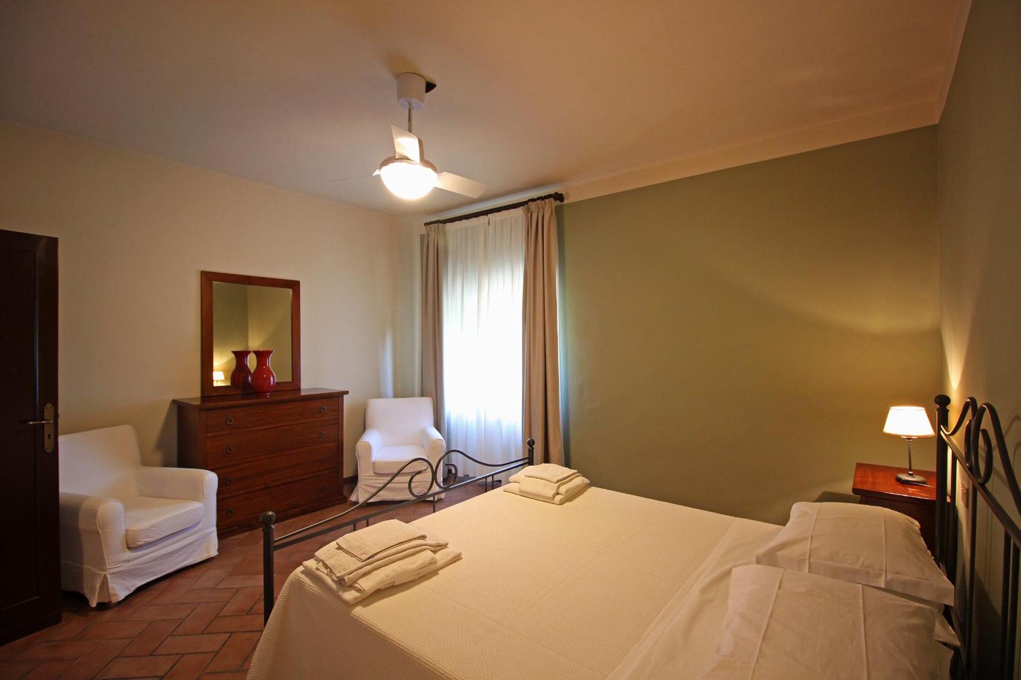 Agriturismo Casale Dello Sparviero 카스텔리나인키안티 외부 사진
